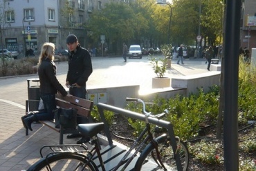 Debrecen Csapó utca térrendezés. Tervezők: Szabó Gábor, Gulyás Imre