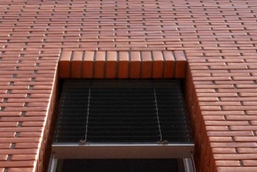Sarkadi Egészségház, ablakfülke - építészet: Kissné Springer Mercedes, Grédics Gyula