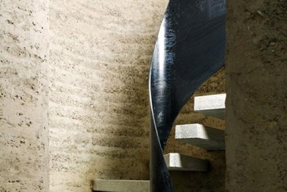 A döngölt agyagból készült Rauch-ház, Ausztria, forrás: http://www.architonic.com
