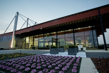 Plantart Központ és Virágpiac. Tervező: Rombauer Gábor