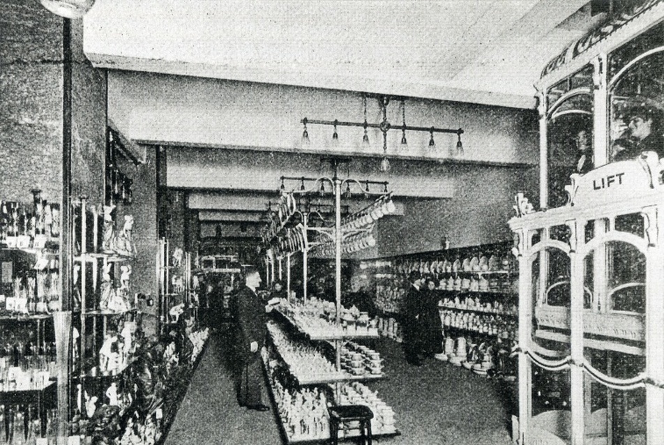 Az eladótér régen