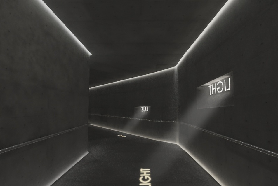 Krems fénylő látképe az alagút végén