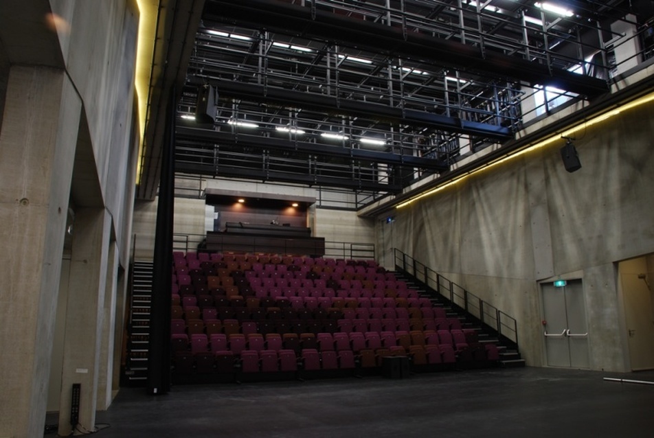 BrOnks Youth Theatre. Vezető tervezők: Martine De Maeseneer, Dirk Van den Brande, fotó: Frederik Froument