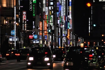 A Ginza éjszakai fényei - fotó: Kovács Bence