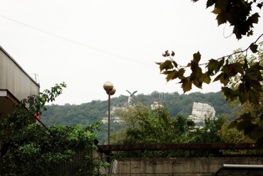 Hídépület a vasút felett, Péhl Judit diplomaterve, helyszín