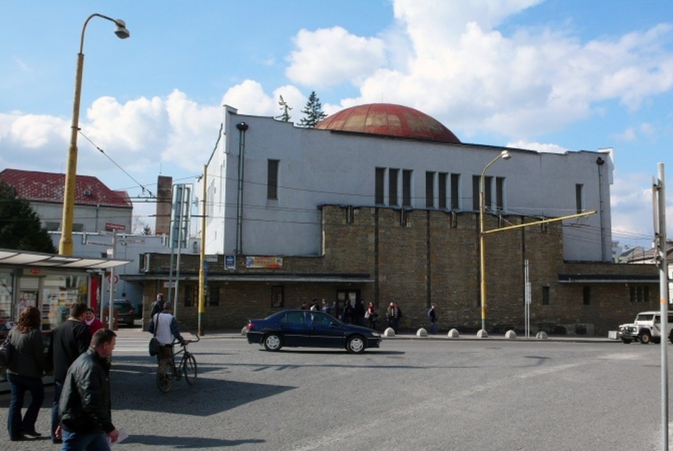 Új „Kunsthalle” terve Zsolnán, Peter Behrens nyomában