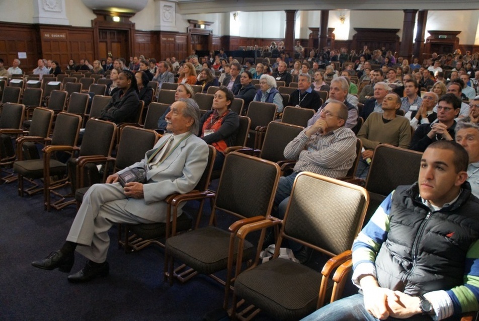 Konferencia hallgatóság Mőcsényivel  - fotó: Bardóczi Sándor
