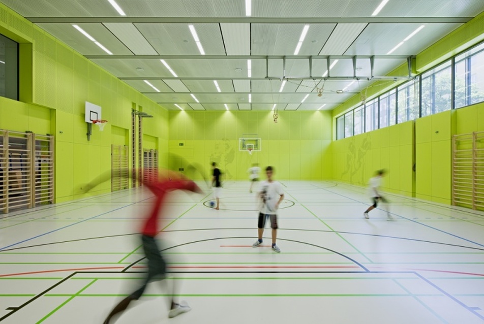 Stelzhamerschule Linz, átalakítás és bővítés - vezető tervező: Clemens Kirsch, fotó: Hertha Hurnaus