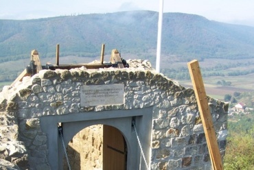 A siroki vár felújítása, építész tervezők: Albert Tamás és Wittinger Zoltán