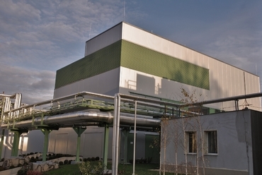 Energiaközpont, TEVA Gyógyszergyár Gödöllő, tervezők: Puhl Antal, Dajka Péter, fotó: Dajka Péter