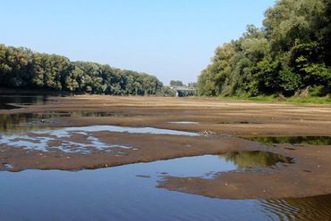 A kiszáradt Tisza-meder