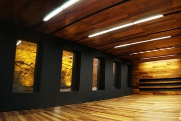 A tarragonai érseki szeminárium átalakítása - Könyvesbolt, építészet: ON-A Architects 