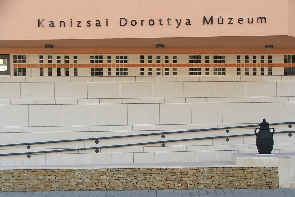 Mohács, a Kanizsai Dorottya Múzeum új épülete