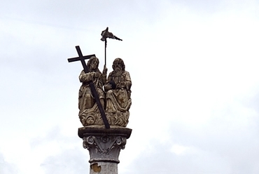 Mőcsény, Szentháromság-szobor, fotó: Rácz Gábor