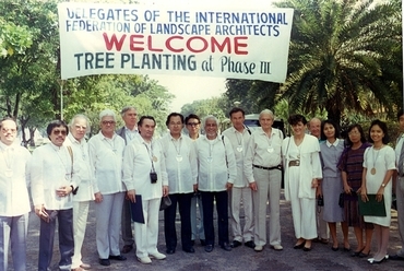 A XXVI. IFLA Kongresszuson 1989-ben ’egyen-ingben’