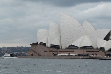 Sydney Opera House, sétahajóról nézve, fotó: Kovács Péter