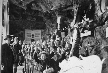 Vidámpark, Barlangvasút, 1937 (forrás: Fortepan/Adományozó)