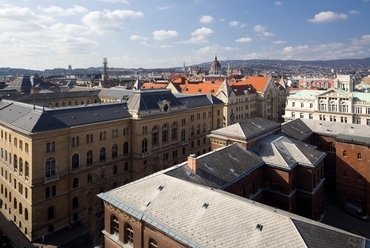 Az Eiffel Palace irodaház, fotó: Zsitva Tibor