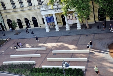 Békéscsaba, főtér; fotó: www.gardenstudio.hu