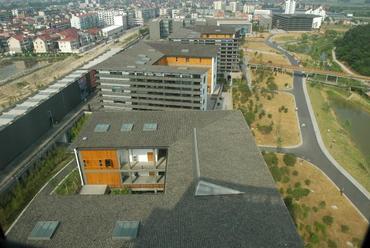 Hangzhou Művészeti Akadémia kampusza, Kína, 2007. Forrás: www.chinese-architects.com