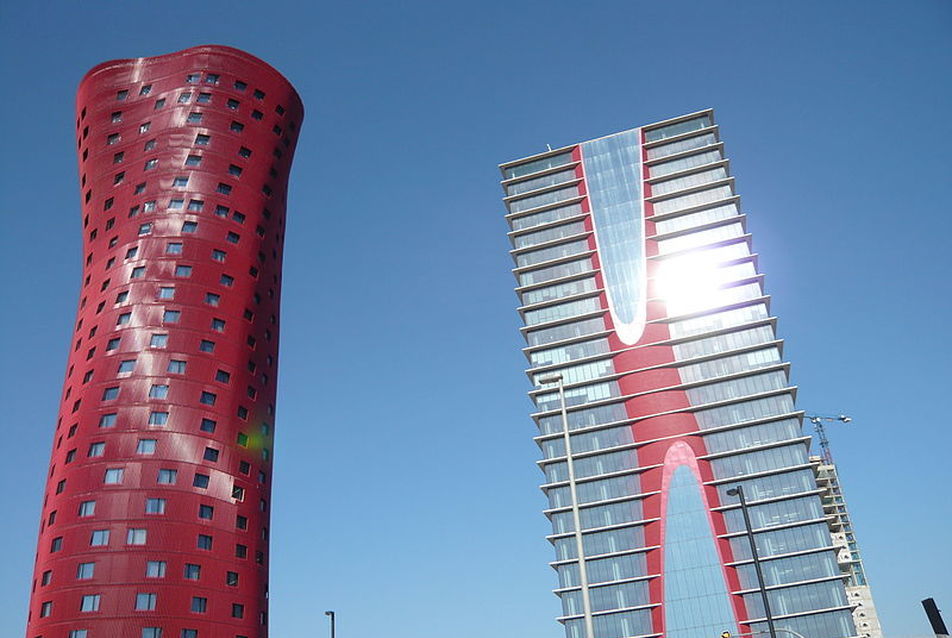 Torres Porta Fira, Barcelona, 2009. Forrás: Wikipedia