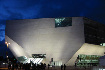 Casa da Musica, Porto, Portugália. Forrás Wikipedia