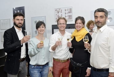 Mark Hendricks (középen) az Újirány csoporttal, LAE Book Launch - FUGA (fotó: Glázer Attila)