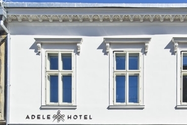 Adele Hotel - tervező: Karlovecz Zoltán - forrás: adelehotel.hu