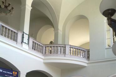 A Nagyállomás épületének közepén lépcsőház épült, fotó: dr. Rigó Mihály