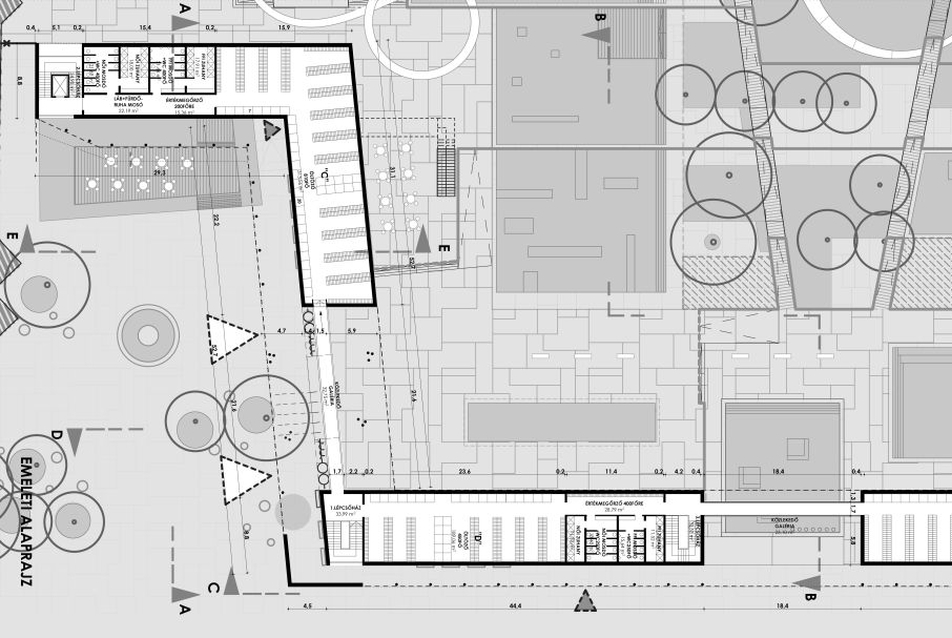 emeleti alaprajz - Aquaticum Strandfürdő ötletpályázat - építész: Artonic Design 