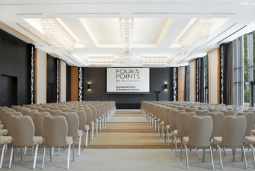 konferenciaterem - Four Points by Sheraton Hotel és Konferencia Központ - fotó: Lutz Vorderwulbecke