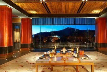 St Regis Lhasa Resort, Tibet. Forrás: www.idesignarch.com