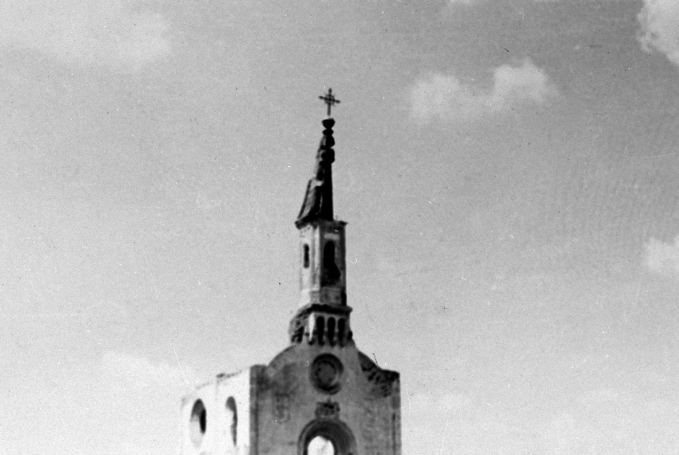 Romos kápolna képe a főhomlokzat felől - leltári szám: MFM.Neg.Ltsz. T.9892, Móra Ferenc Múzeum, Szeged