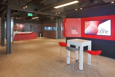 Vodafone irodaház - fotó: Zsitva Tibor