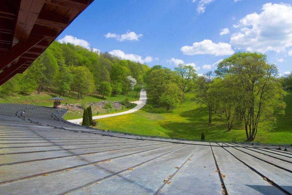 Aggteleki Nemzeti Park Vörös-tói Látogatóközpont - fotó: Csikó Zoltán