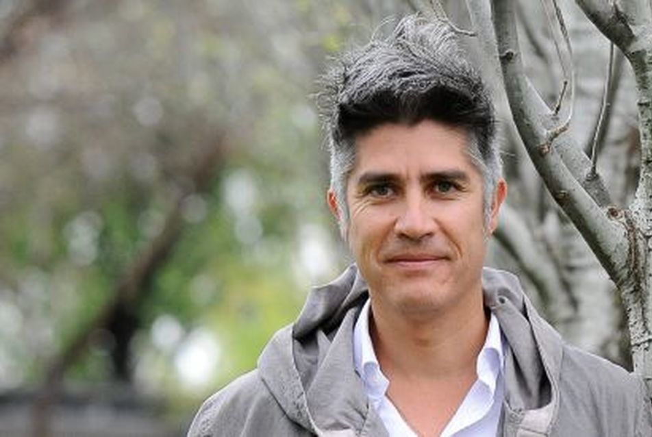 Épületek önálló élettel - Alejandro Aravena