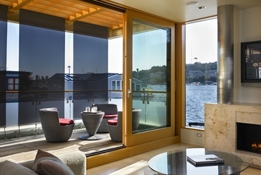 Vandeventer + Carlander Architects: Lake Union Floating Home