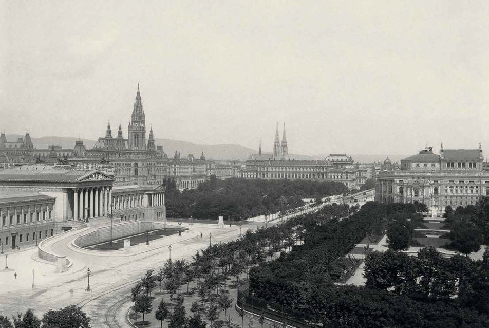 a bécsi Ferenc körút a parlamenttel, háttérben a városháza és a fogadalmi templom, 1885 körül - építész: Teophil von Hansen - fotó: M. Frankenstein und Comp.