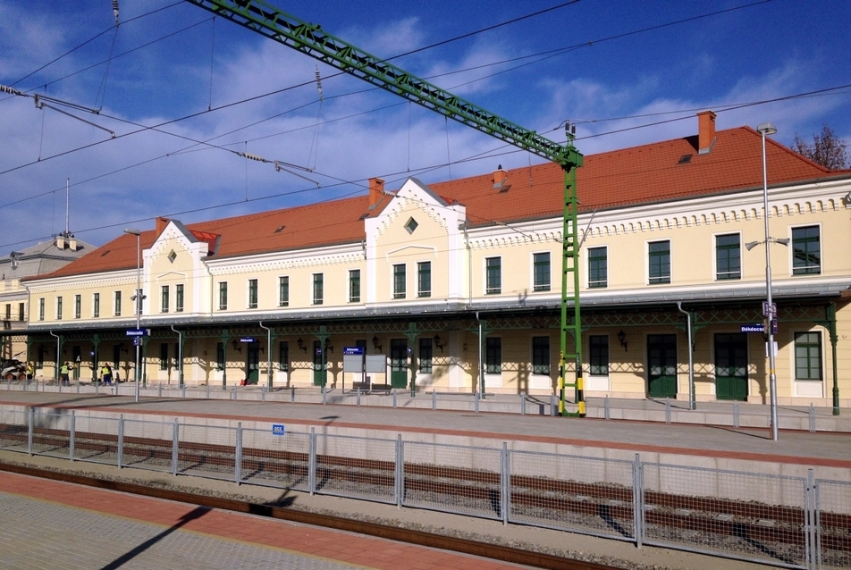 Békéscsabai vasútállomás felújítása - építész: Bánszky Szabolcs - fotó: Mérték Építészeti Stúdió