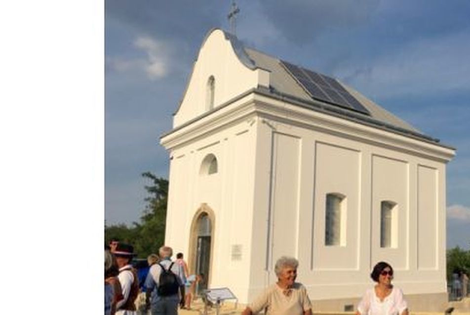 Újjáépült az Eötvös-kápolna és az Eötvös-obeliszk Ercsiben