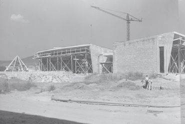 Olympia étterem - építés közben - 1960-as évek - forrás: Magyar Építészeti Múzeum
