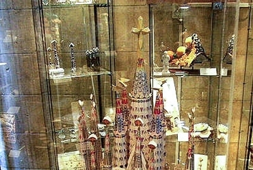 A Sagrada Família makettje a Glóries-homlokzat felől