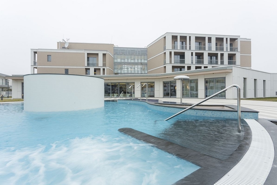 3. díj: Aura Hotel, Balatonfüred - Az anyag természete építészpályázat - forrás: Equitone