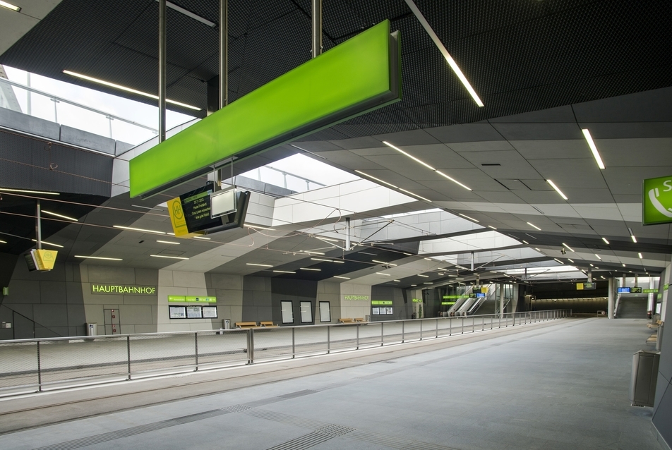 Graz Hauptbahnhof - villamosalagút. Forrás: Zechner & Zechner 
