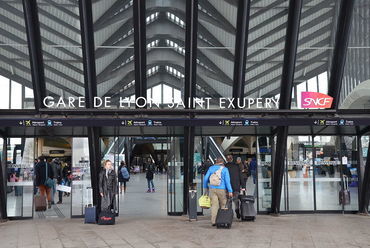 Gare de Lyon-Saint-Exupéry TGV - építész: Santiago Calatrava - forrás: Flickr