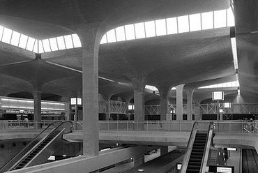 Aéroport Charles de Gaulle - Aérogare 1 - építész: Paul Andreu - forrás: www.paul-