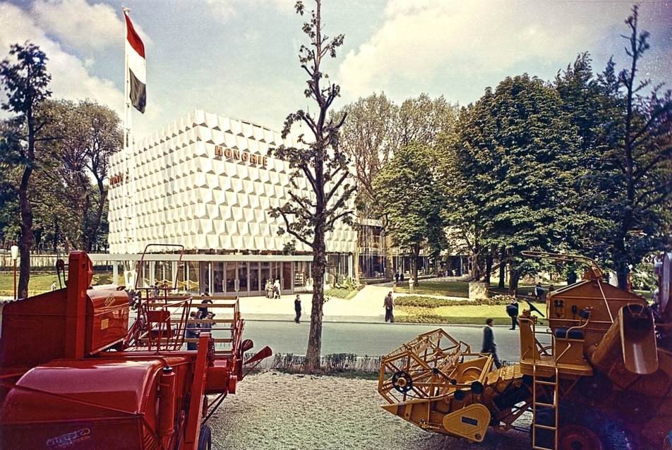 az 1958-as világkiállítás magyar pavilonja - építészek: Gádoros Lajos, Németh István - fotó: MÉM