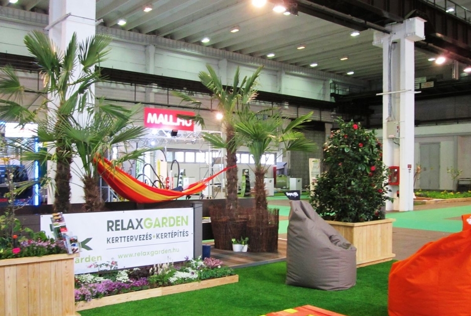 Kertész a kertben - Relax Garden, Gyeptrend, Flashbag - fotó: Kuszmann Noémi