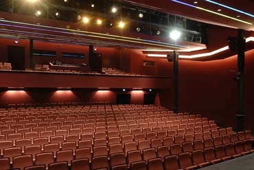 Centrál Színház nézőtér felújítás - építészet: FBIS architects