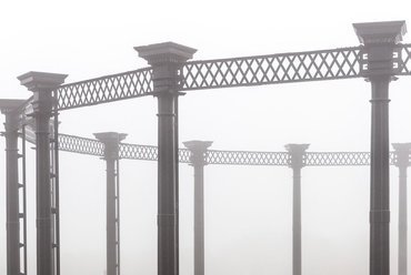 Gasholder Park, London - építész: Bell Phillips Architects - forrás: www.dezeen.com